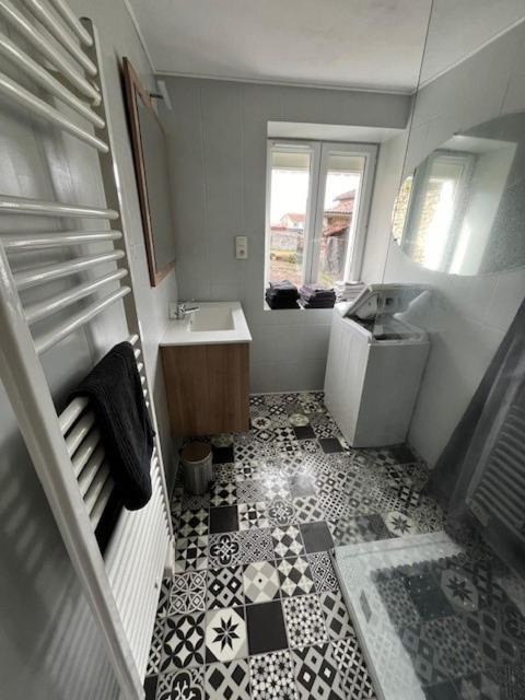 Jolie Maison De Campagne, Compostelle Soleymieux Exterior foto